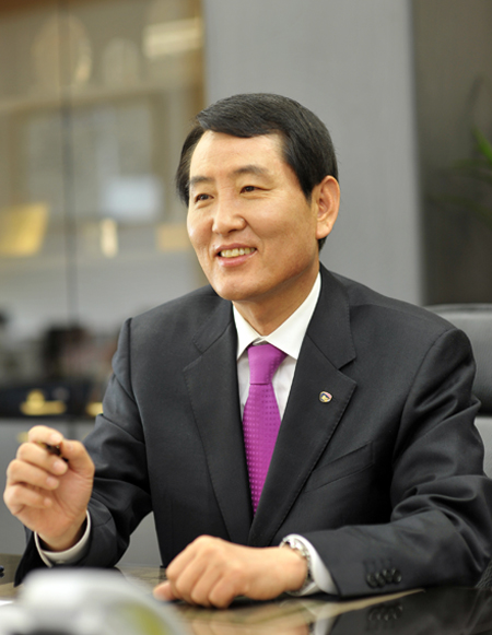 성세환 동문, BS금융지주 회장 취임