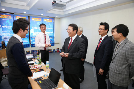 동아대 ‘2013 하반기 우수 중견기업 채용박람회’ 열어