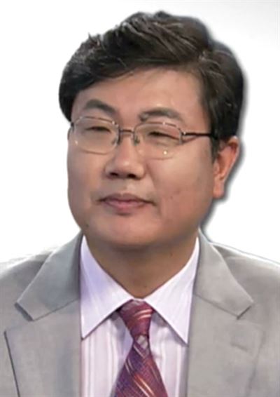 [한국일보/헬스 프리즘] 원인 모를 만성 질환 '크론병'...조기 발견과 치료가 중요 - 이종훈 의과대학 소화기내과 교수 