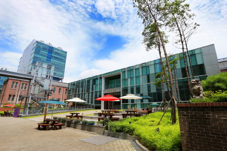 동아대 석당미술관, 부산예술의 중심지로 자리매김