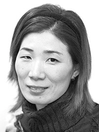 [경향신문/함정임의 세상풍경] 달맞이 언덕의 단상 - 함정임 한국어문학과 교수