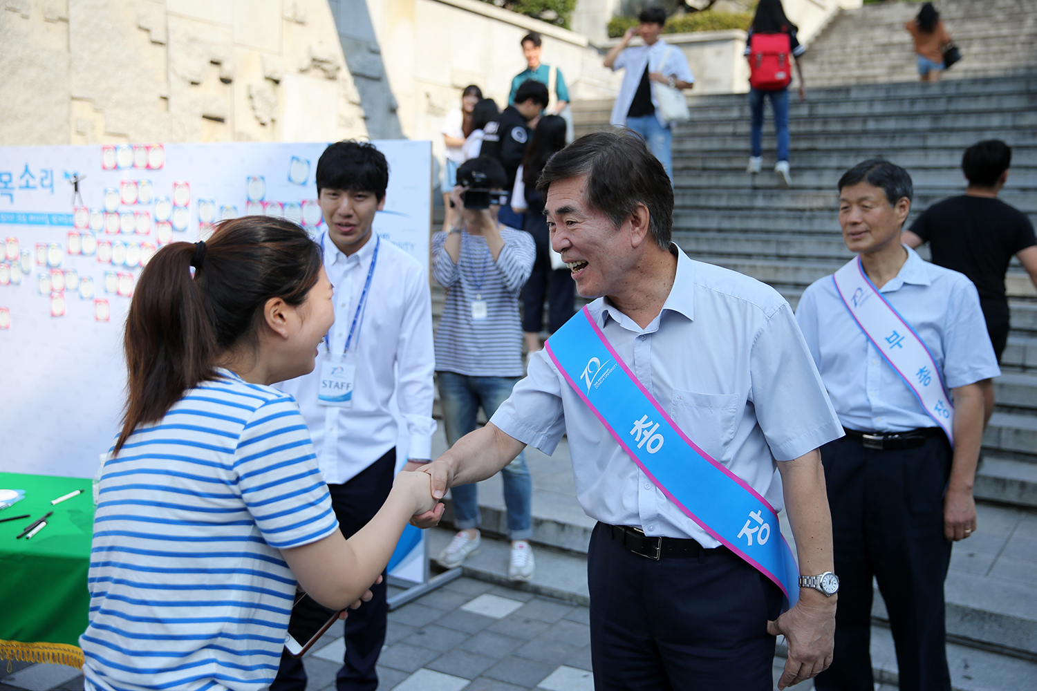 한석정 동아대 총장, 이번에도 ‘격식 탈피’