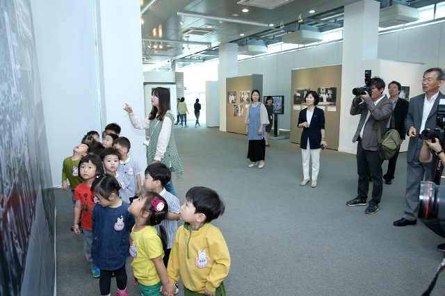 동아대, 피란수도 부산야행 시리즈 기획전 개막