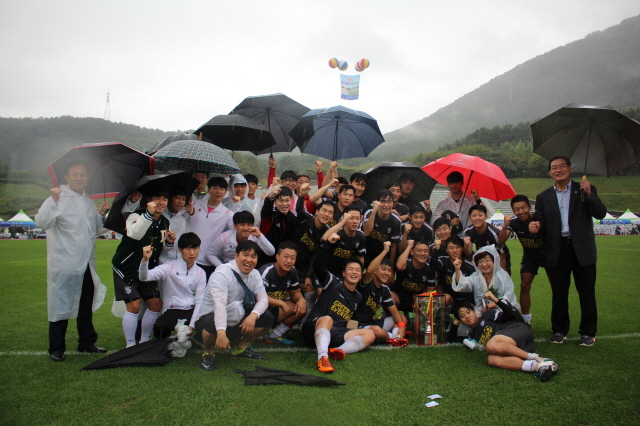 우리 대학 ‘2016 대학종합축제한마당’서 축구‧농구 우승