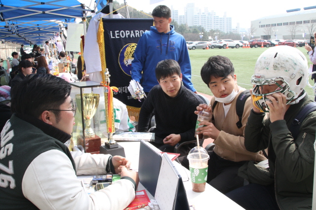 동아대 동아리 신입생 모집으로 ‘활기찬 봄맞이’