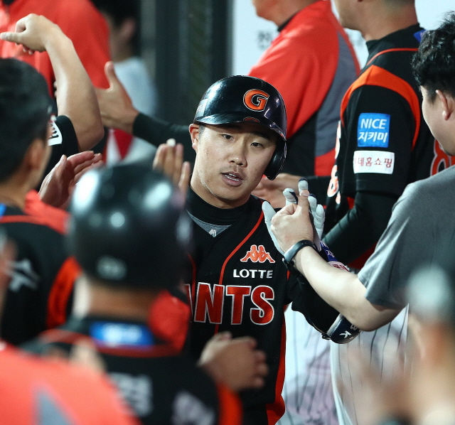 우리 대학 출신 신본기 야구선수 선행 화제