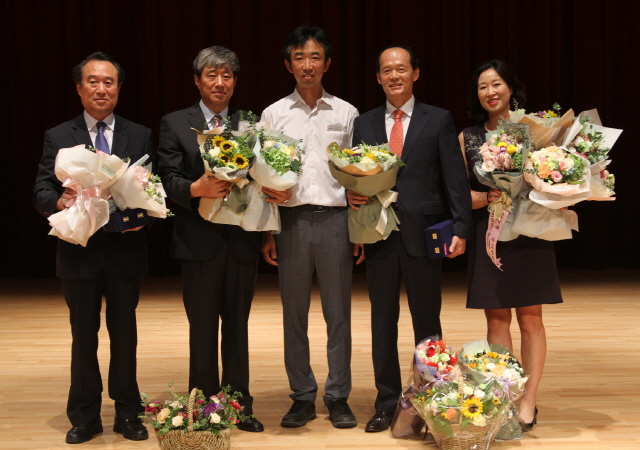 동아대 노동조합, 직원 퇴임식 개최