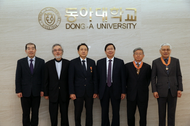 동아대 정년퇴직 교수 9명, 정부포상 받아