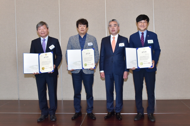 한성호 동아대 교수, ‘항노화산업발전’ 부문 부산시장 표창 수상