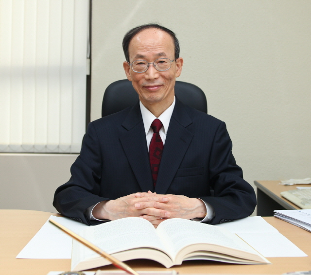 조무제 석좌교수, ‘동아 100년 동행’ 발전기금 2,000만 원 기부