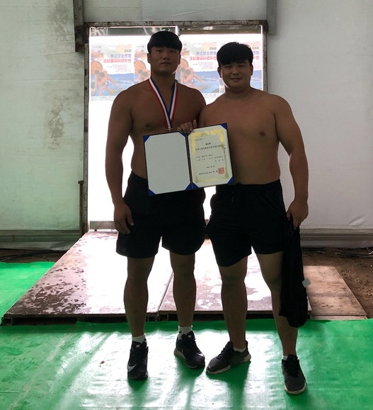 동아대 씨름부 임규완, 전국장사씨름대회 역사급 1위 탈환
