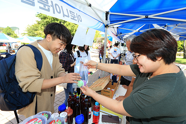 동아대, 거창군과 ‘농산물 직거래 장터’ 10일 개최