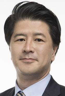 [부산일보/부일시론] 남북 정상회담 '기대와 경계' 사이에서 - 임석준 국제전문대학원 교수