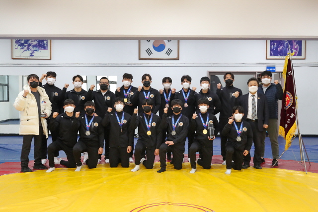 동아대 레슬링부, 제32회 추계전국대학레슬링선수권 자유형 단체 우승