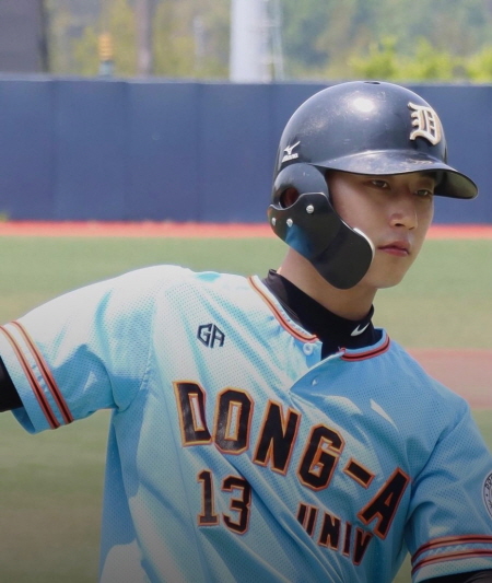 동아대 야구부 강민성 선수, ‘사이클링 히트’ 대기록 달성