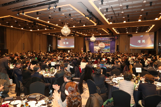 ‘동아대 총동문회 창립 73주년 정기총회 및 동아인의 밤’ 지난 22일 성황리 개최