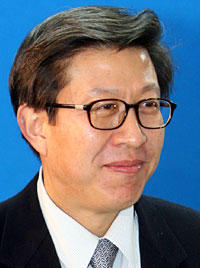 [국민일보/여의도포럼-박형준]안희정 현상 읽기 - 박형준 국제중재학과 교수