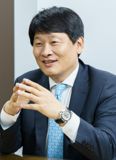 [문화일보/인터뷰] “연구의 생명은 속도… 기업 ‘현장’ 가이드 제공할 것”