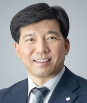 [한국대학신문/희망대한민국] ⑳ 지속가능한 산학협력에서 찾는 대학의 미래 - 이해우 동아대 총장