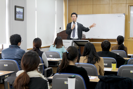 동아대, 졸업자들 취업까지 챙기려 발 벗고 나서